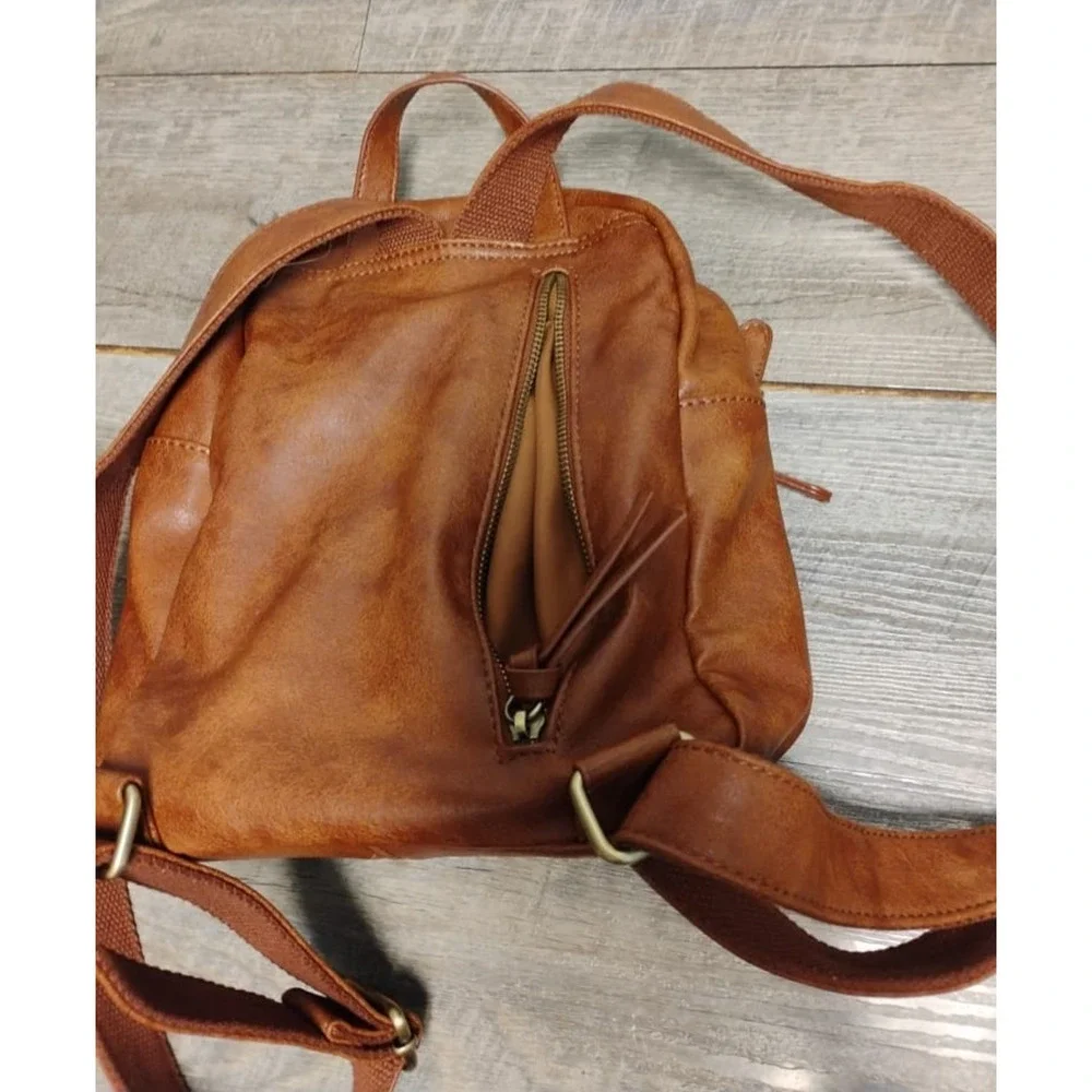 JOY SUSAN Kinsley Convertible Crossbody Backpack Bag Purse Russet Brown